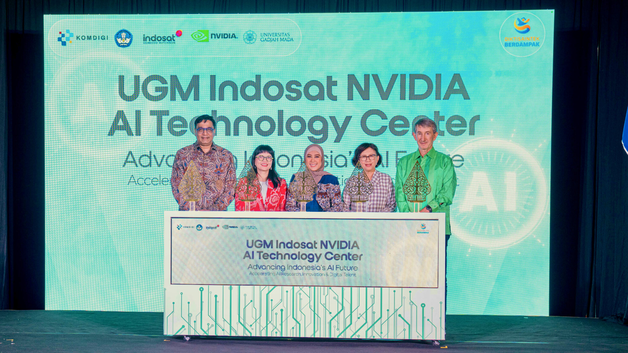 Universitas Gadjah Mada, Indosat и NVIDIA открывают первый в Индонезии университетский центр искусственного интеллекта для развития местных талантов в области искусственного интеллекта